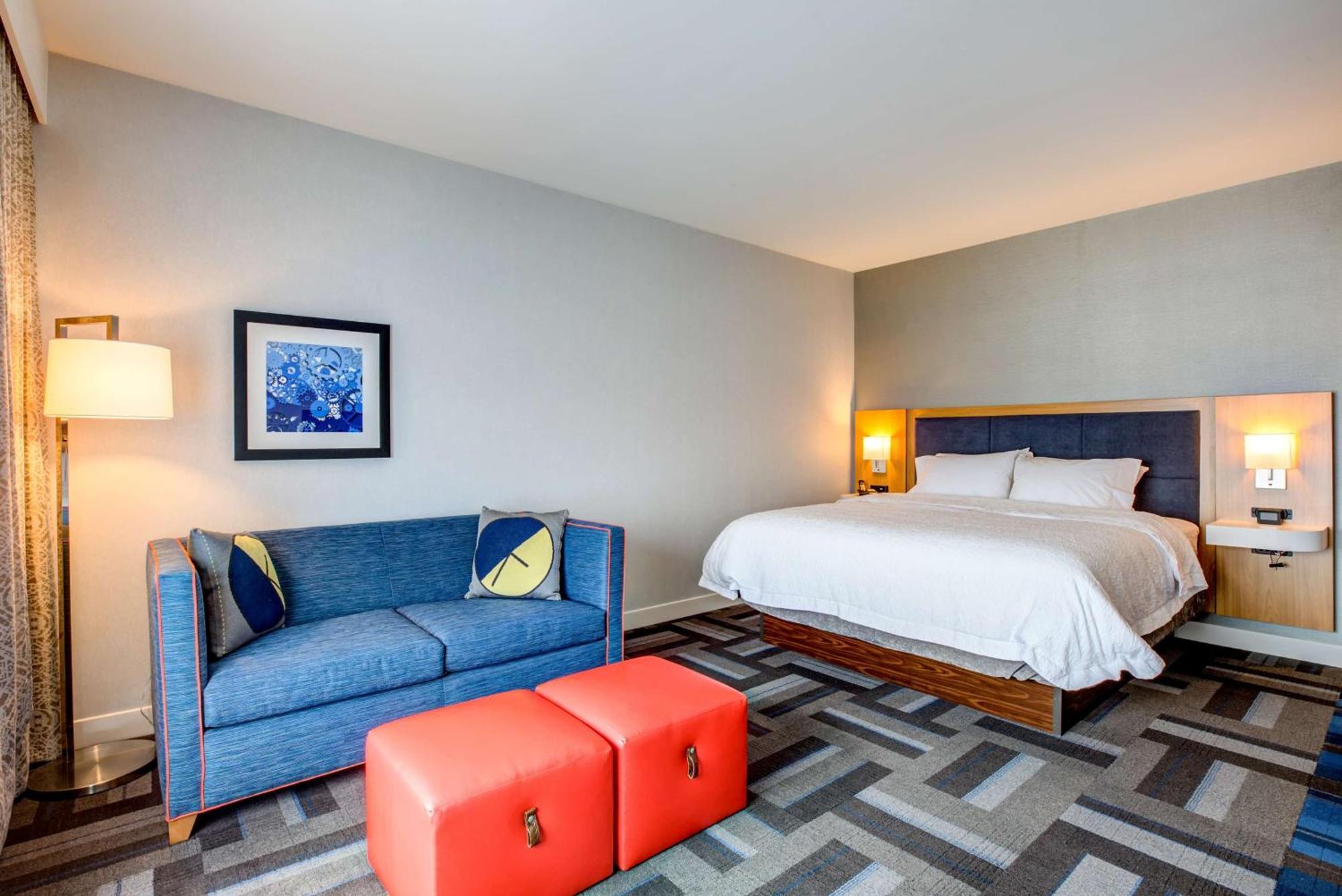 Hampton Inn & Suites Boston/Волтгем Екстер'єр фото